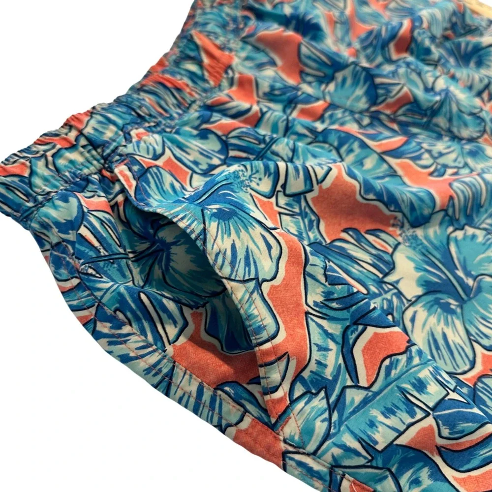 Vineyard Vines‎ Mens Tropical Hibiscus Swim Trunks Blue Coral Pink Medium